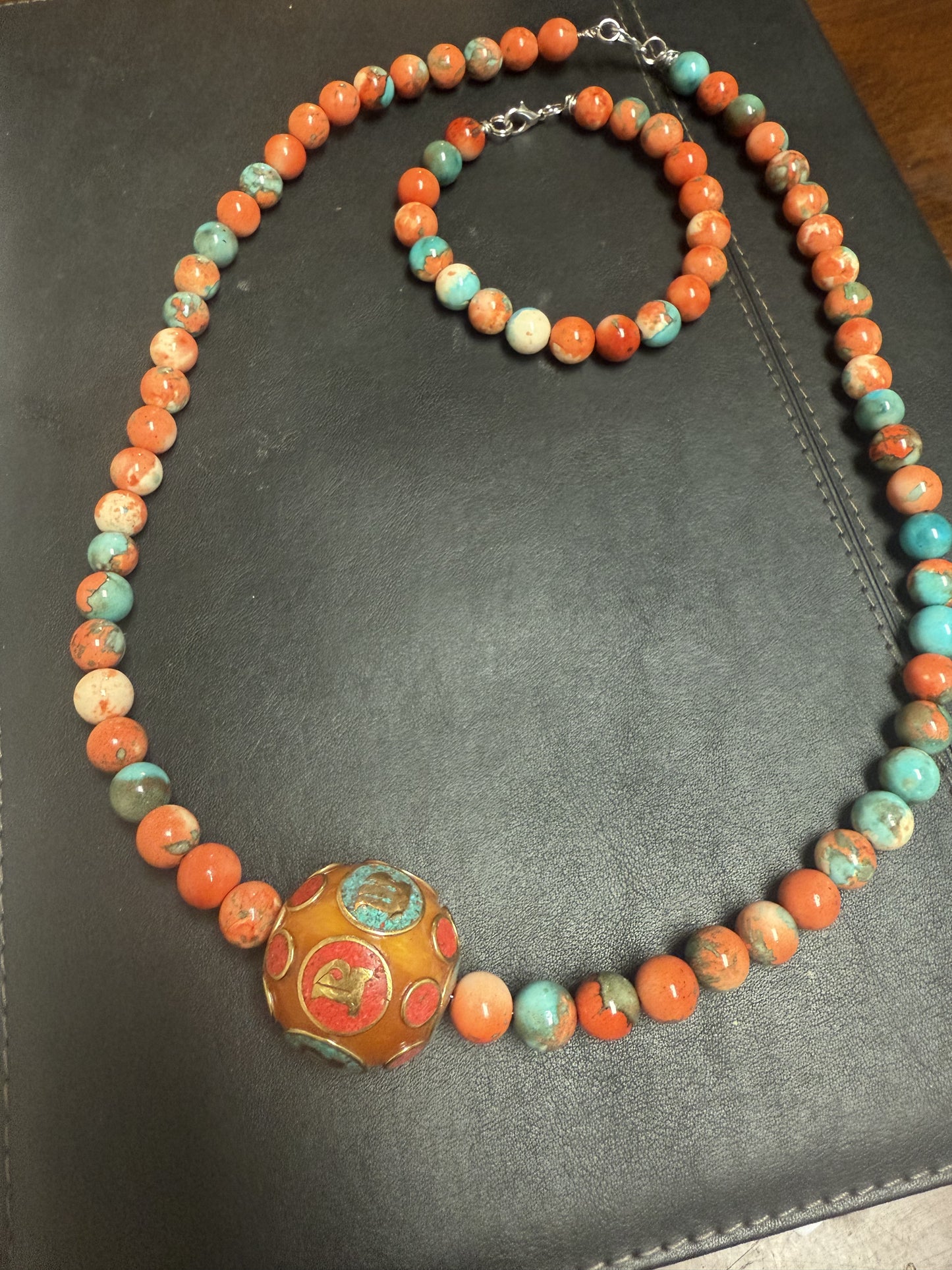 Gemstone necklace, bracelet