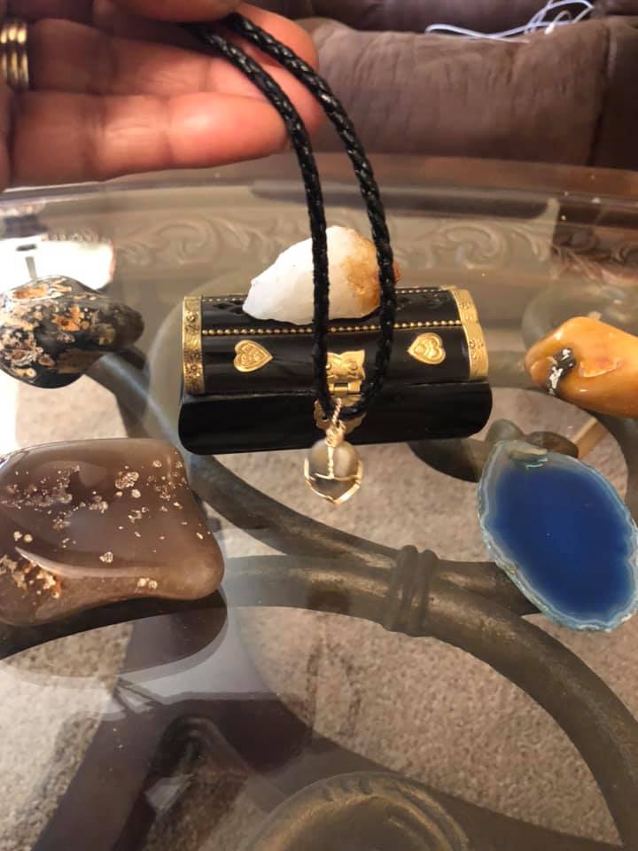 Brown Jade Pendant Necklace